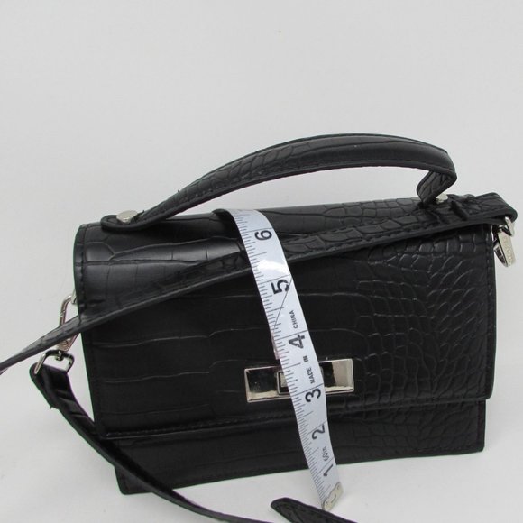 ALDO HANDBAG BLACK 10 1/2" X 9" X 4" SILVER ACCENTS - CROCODILE DESIGN W/CHAIN! - Picture 7 of 7